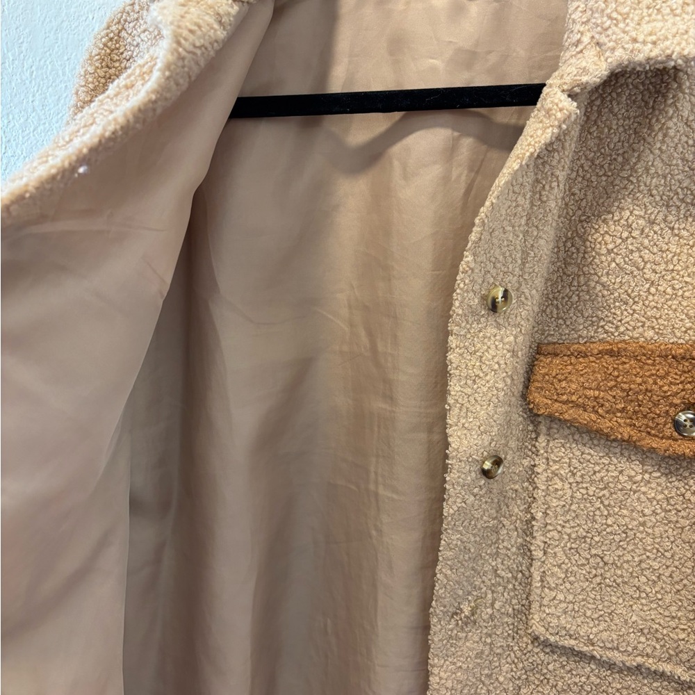 12th Tribe Women's Two-Tone Sherpa Teddy Jacket Brown Tan Fuzzy Lightweight M-L - Picture 7 of 10